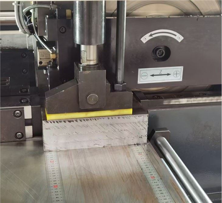 Low Maintenance Cost&High Quality CNC Sawing And Milling Machine Low Maintenance Cost&High Quality CNC Sawing And Milling Machine
